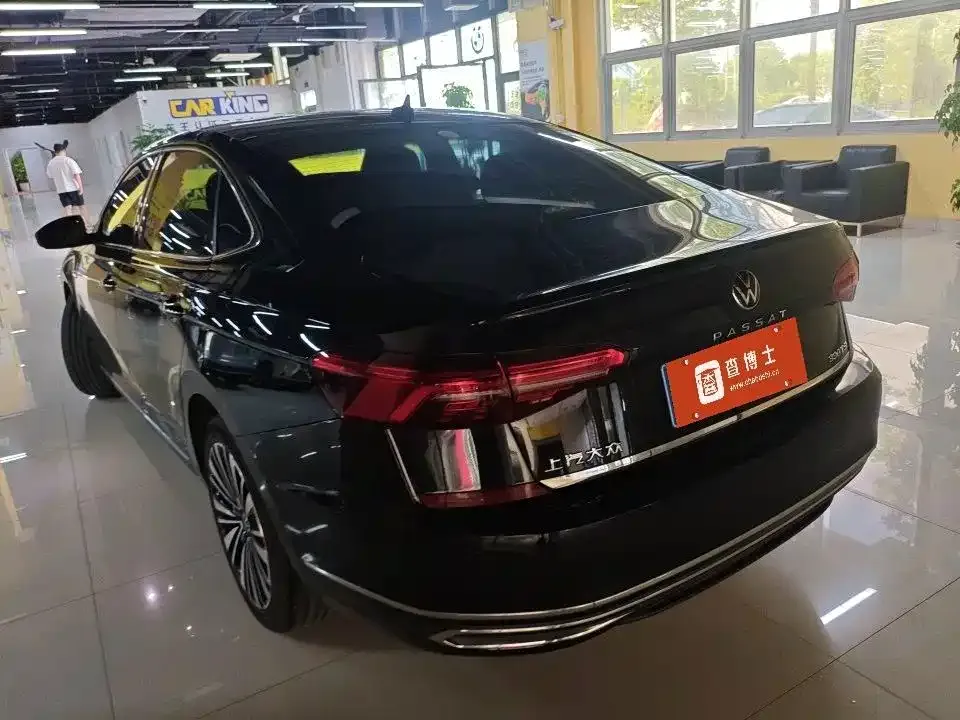 Volkswagen Passat — фото 7