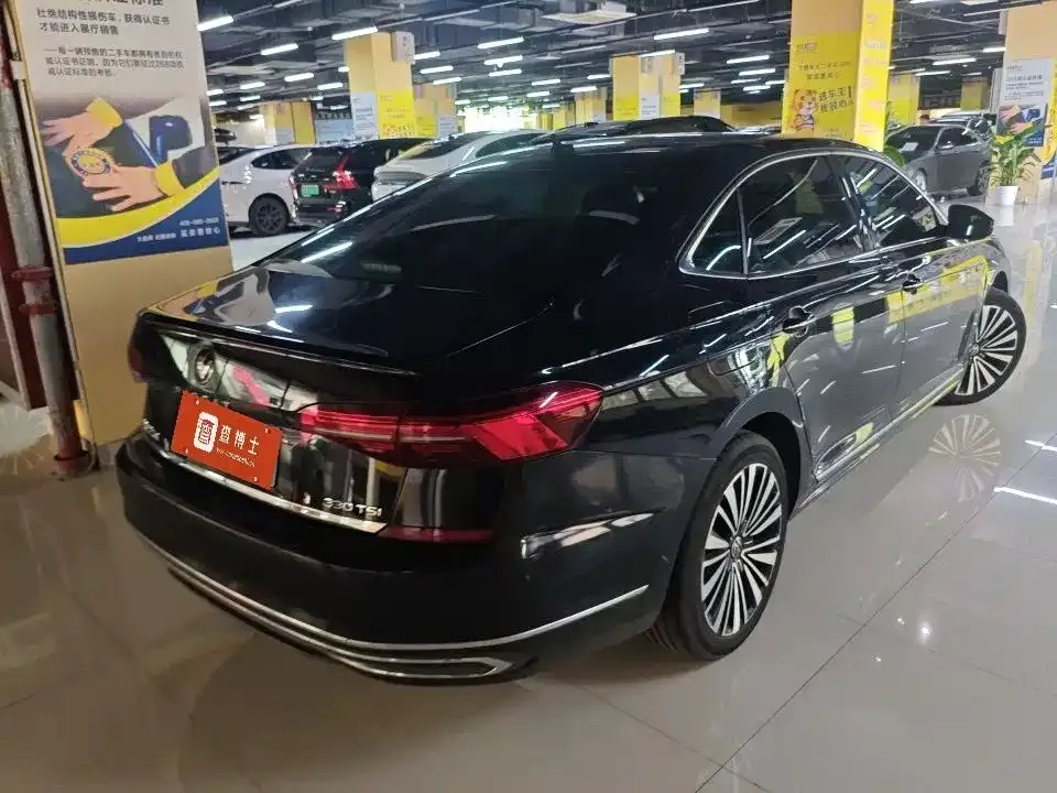 Volkswagen Passat — фото 6