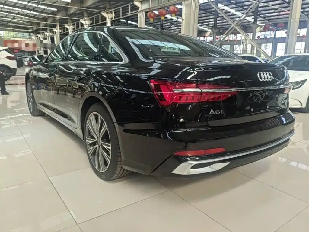 Audi A6L — фото 5