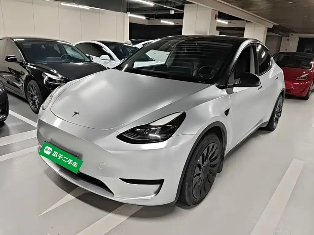 Tesla Model Y — фото 7