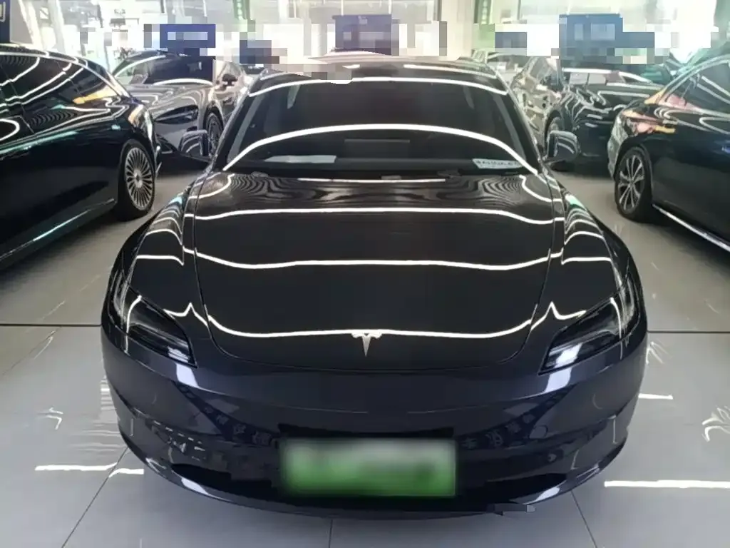 Tesla Model 3 — фото 10