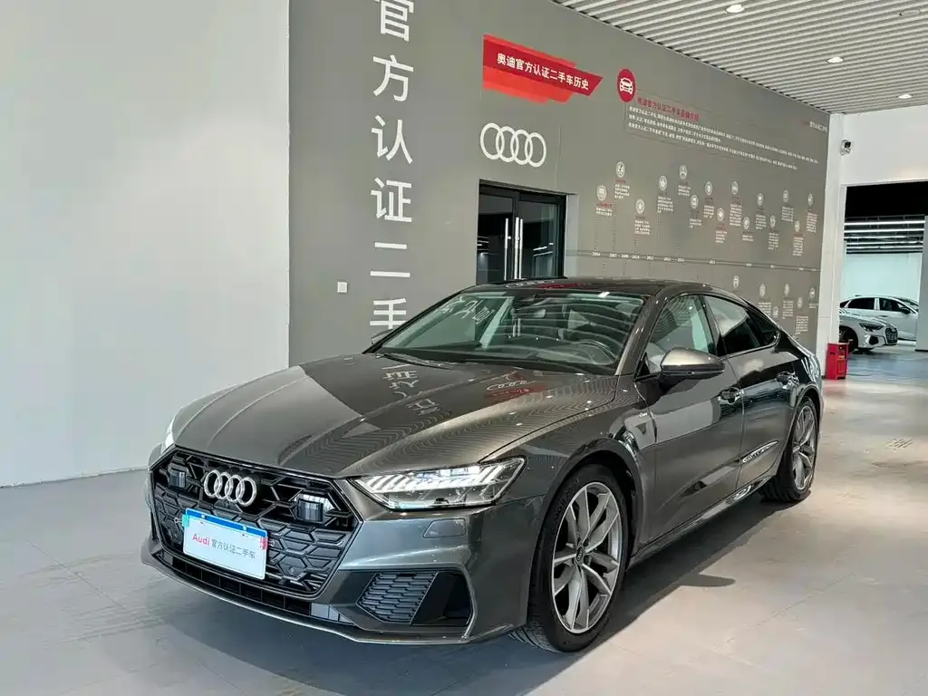 Audi A7 — фото 1