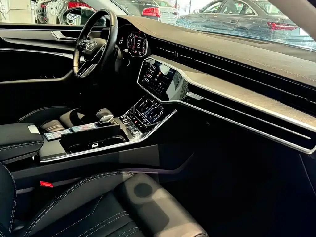Audi A7 — фото 7