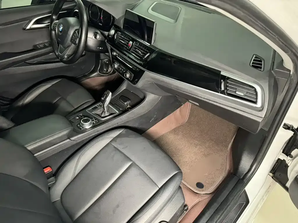 BMW 1 Series — фото 10