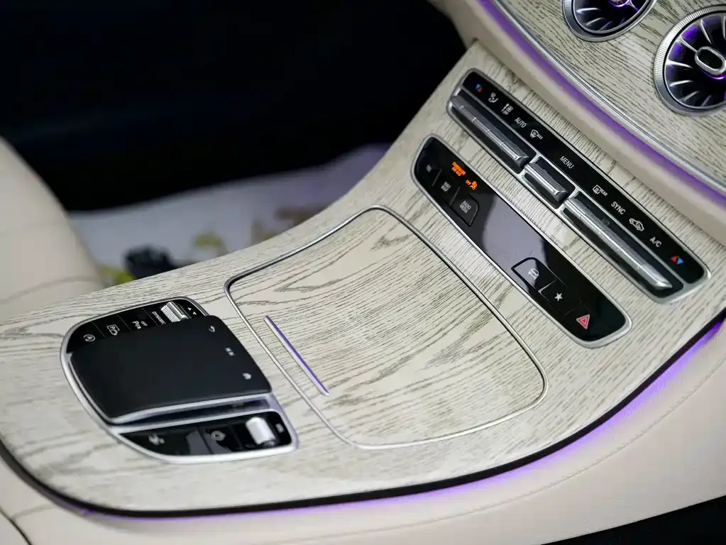 Mercedes-Benz E-Class (Import) — фото 7