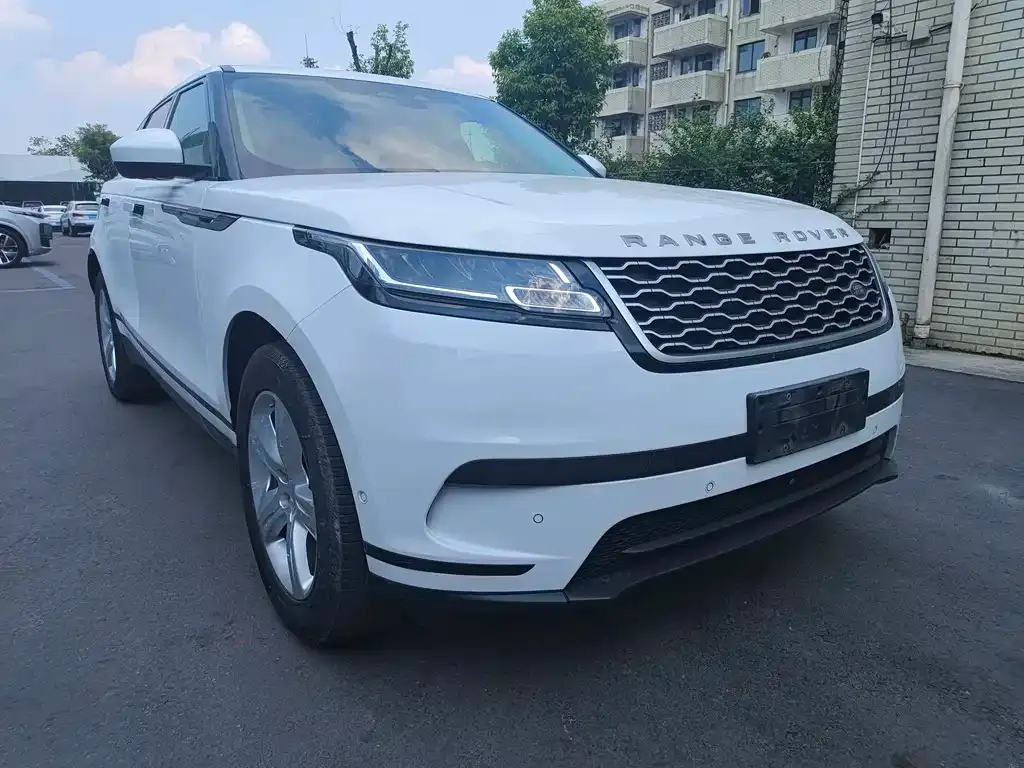 Land Rover Velar — фото 10