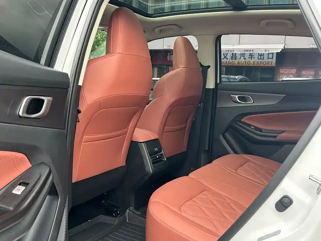 Changan CS55PLUS — фото 3