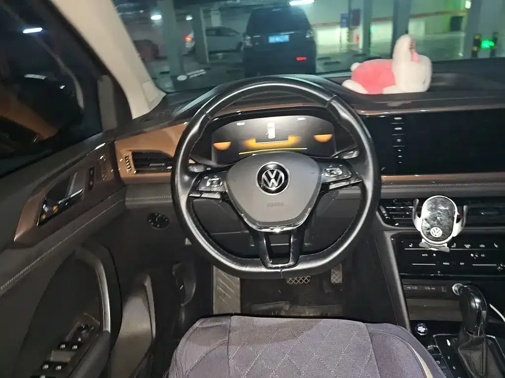 Volkswagen Tharu — фото 5