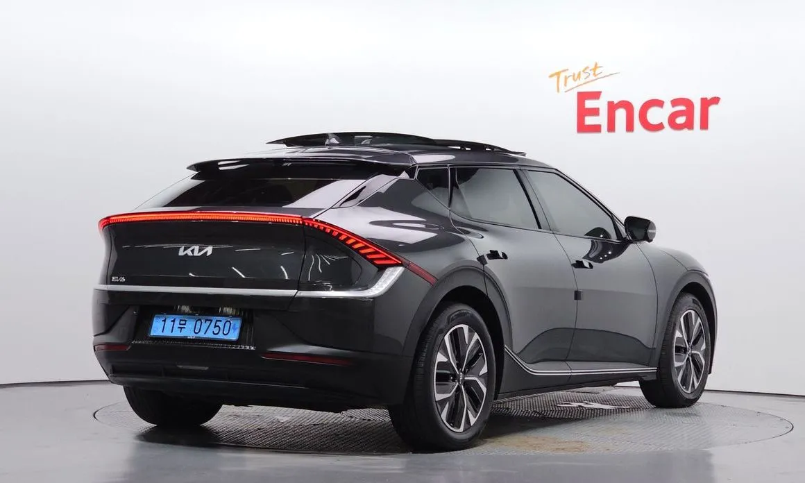 Kia EV6 — фото 5
