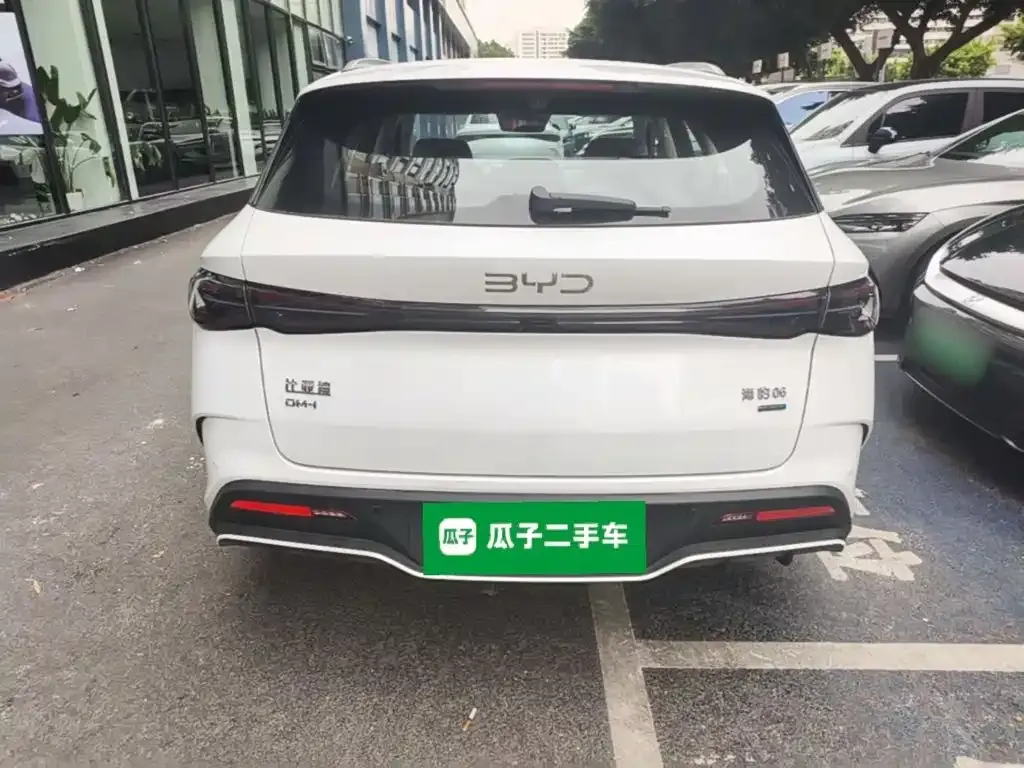BYD Seal 06 DM-i Touring — фото 10