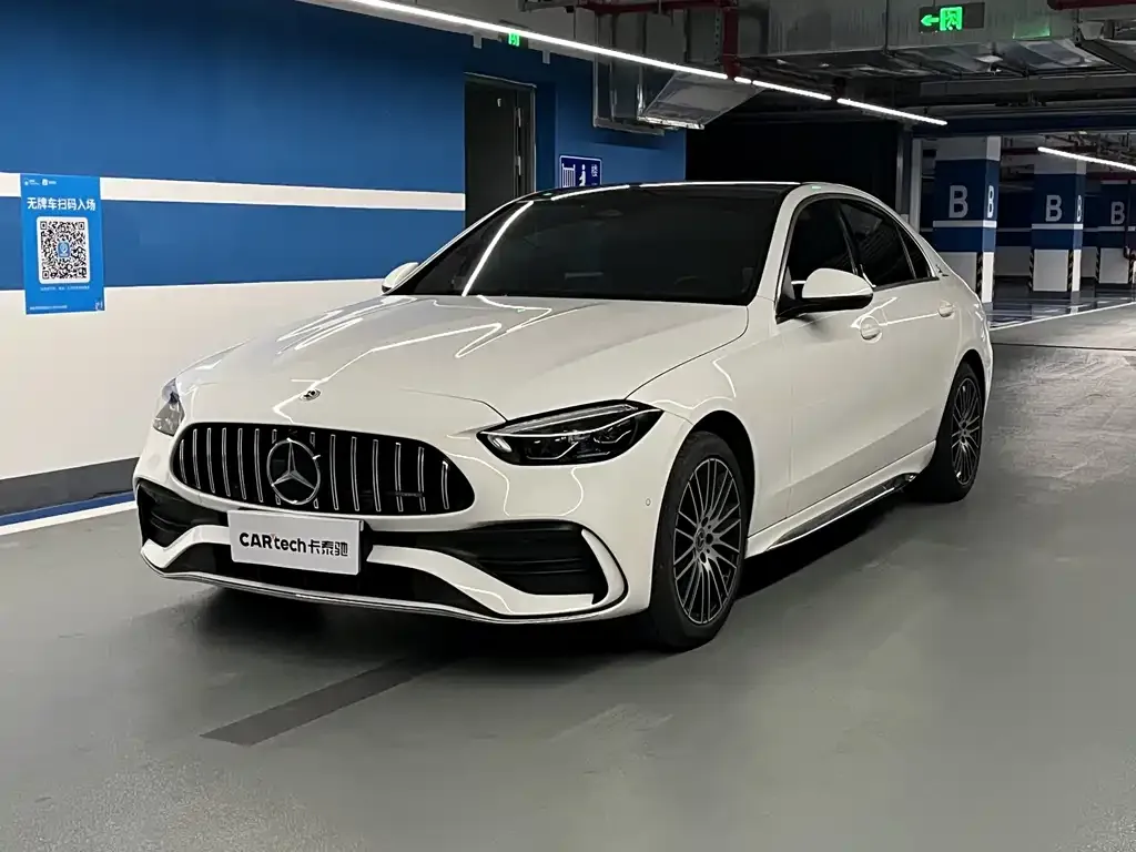 Mercedes-Benz C-Class — фото 1