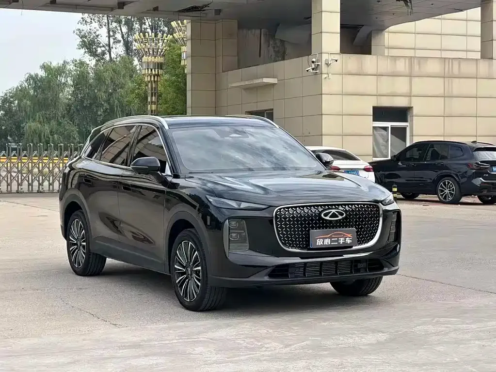 Chery Tiggo 8 — фото 2