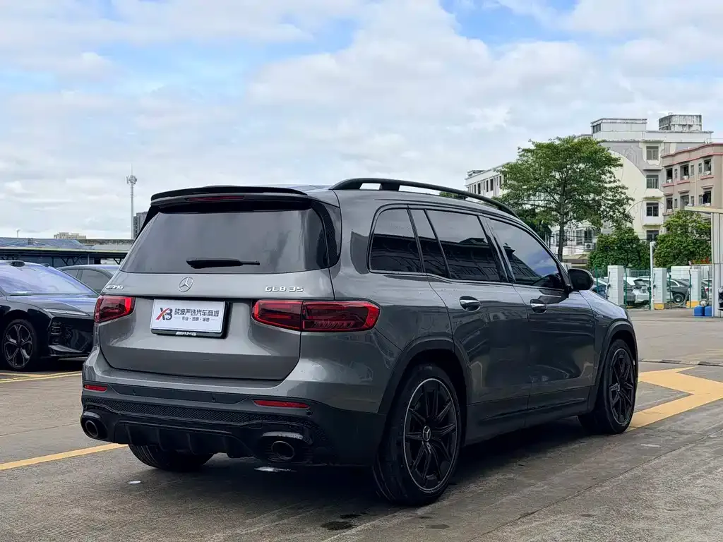 Mercedes-Benz GLB AMG — фото 4