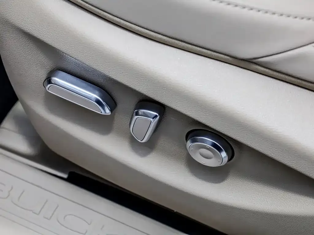 Buick GL8 Hybrid — фото 7