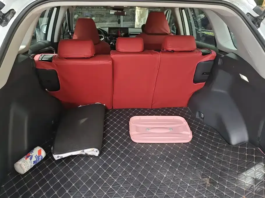 Toyota RAV4 — фото 4