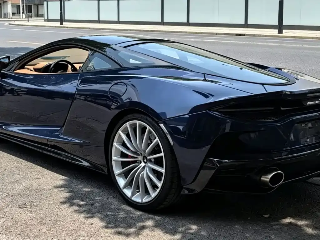 McLaren GT — фото 7