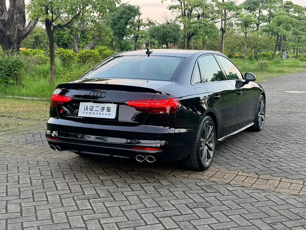 Audi S4 — фото 10