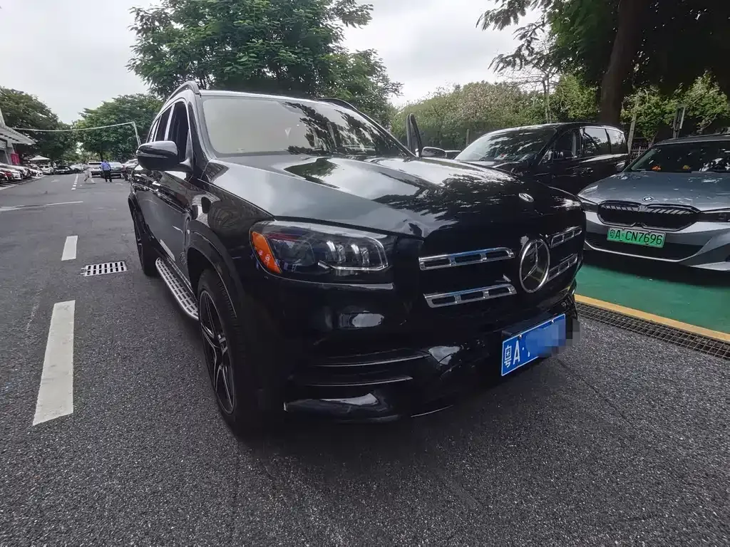 Mercedes-Benz GLS — фото 10