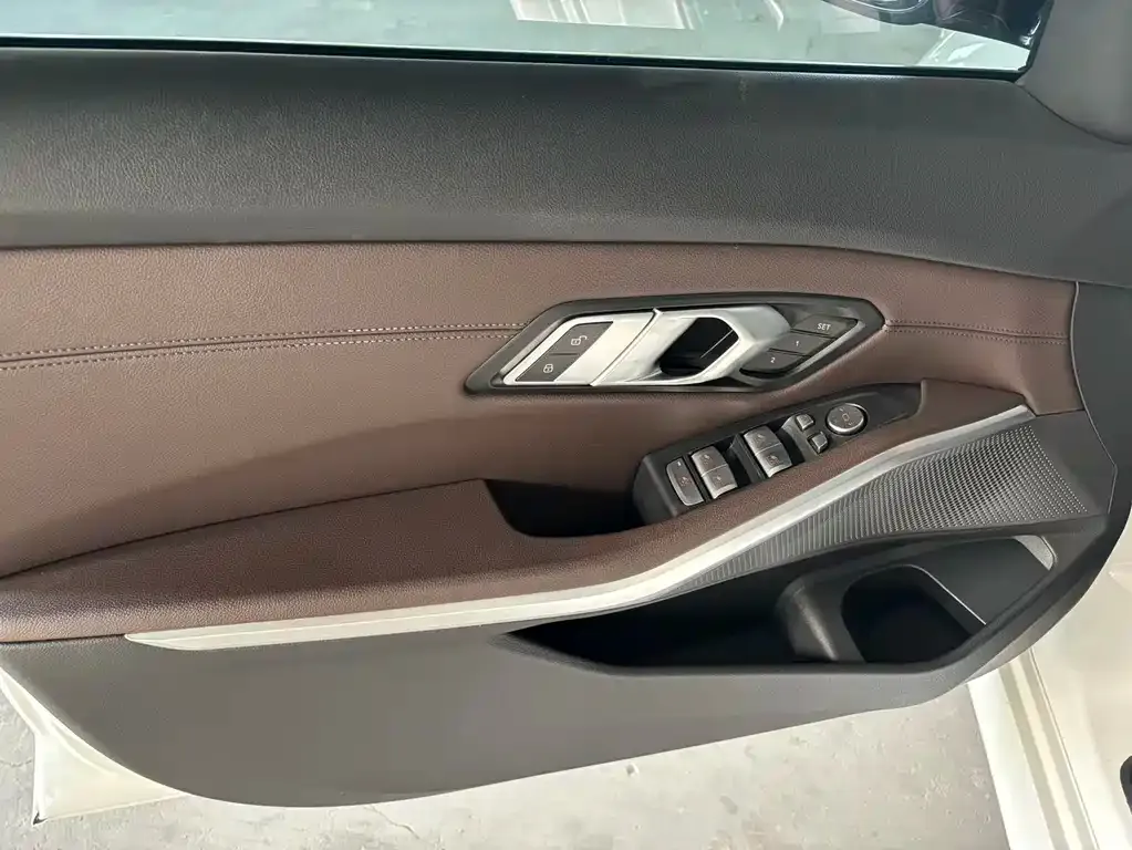 BMW 3 Series — фото 10