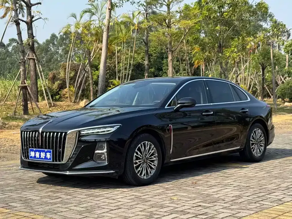 Hongqi H5 — фото 1