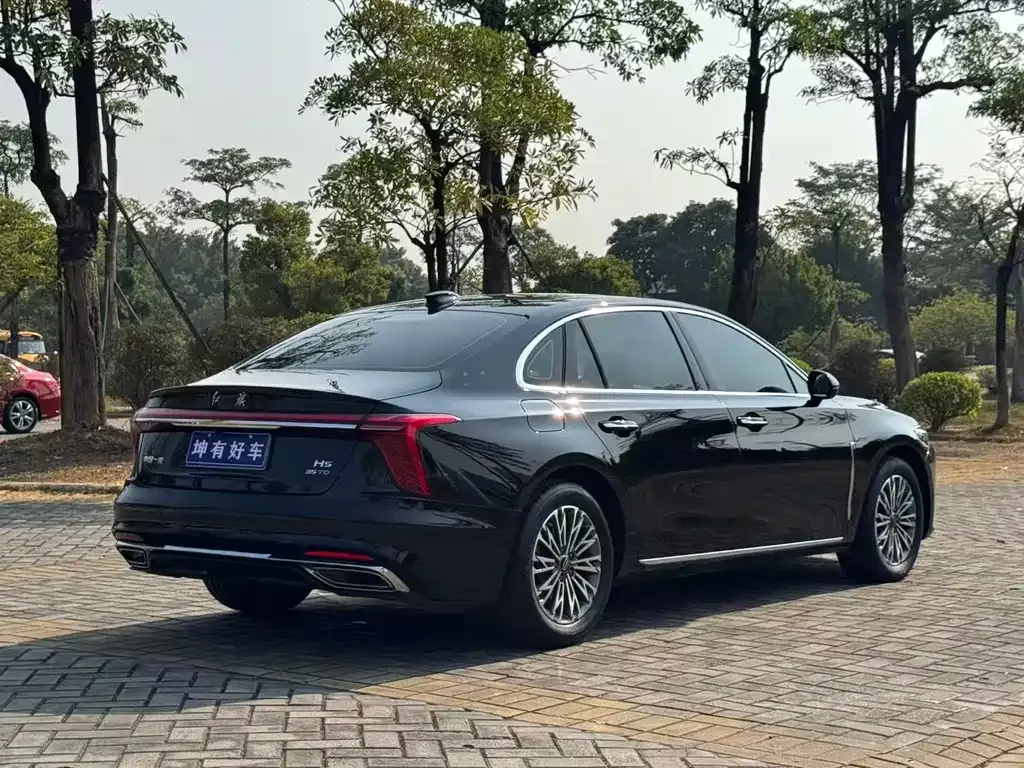 Hongqi H5 — фото 9