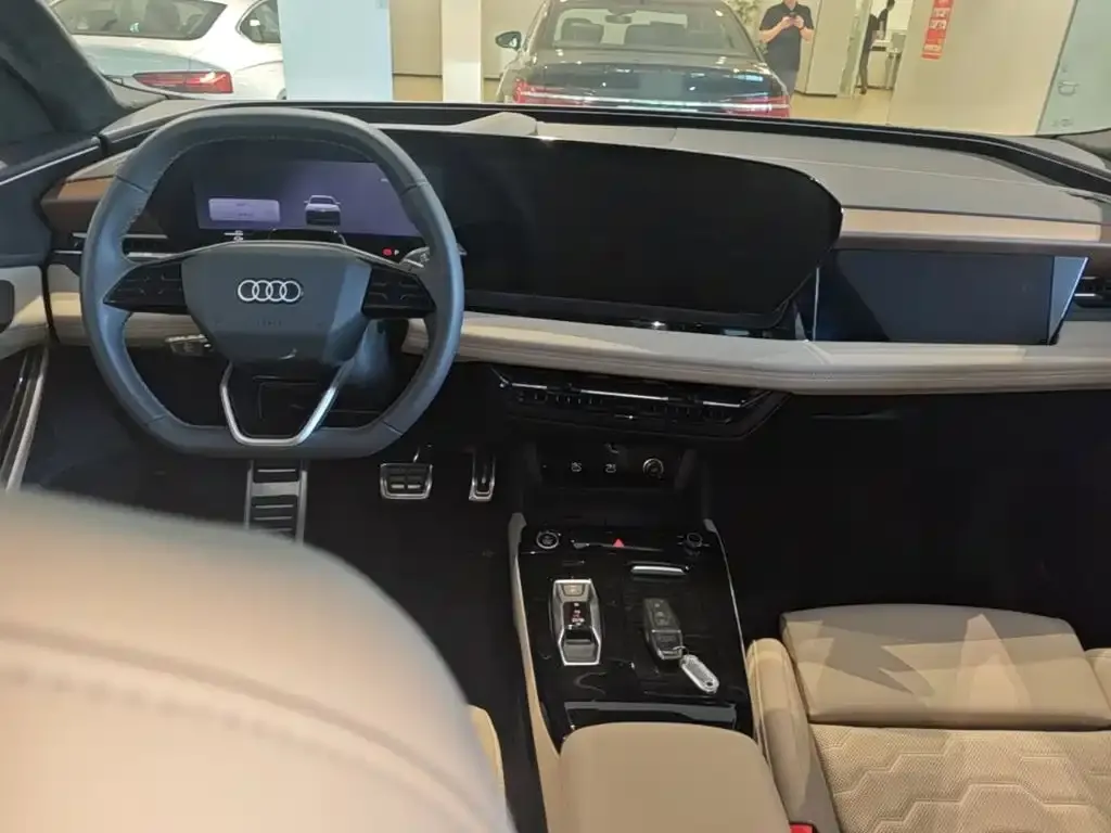Audi Q6L e-tron — фото 8