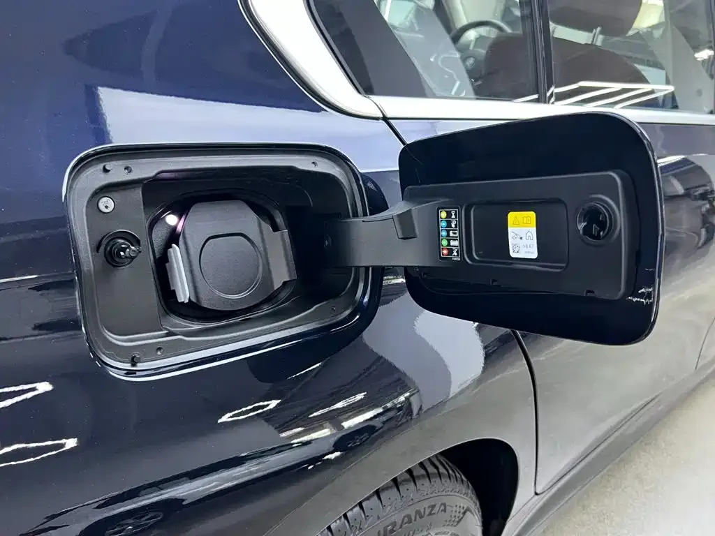 BMW i3 — фото 2