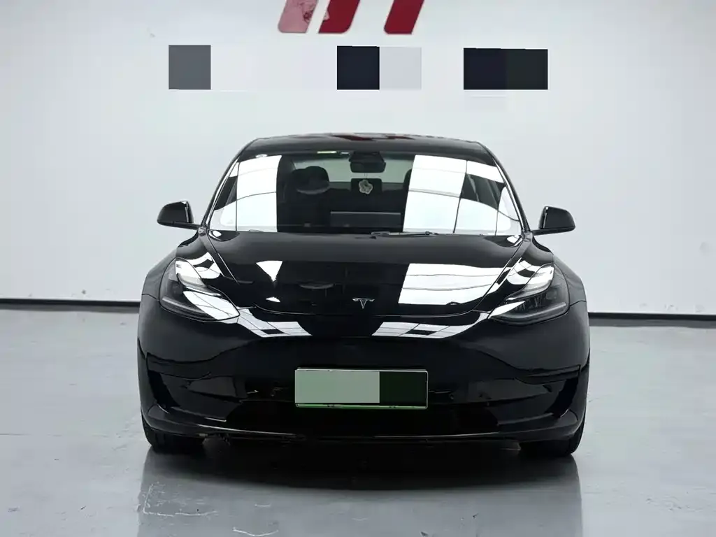 Tesla Model 3 — фото 6