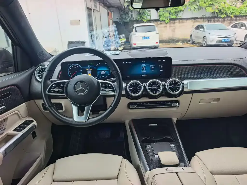 Mercedes-Benz EQB — фото 3