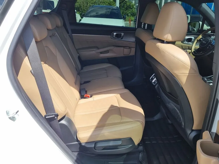 Kia Sorento — фото 3
