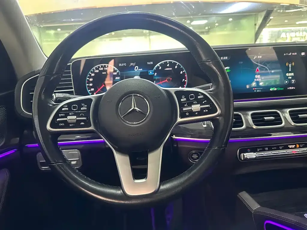 Mercedes-Benz GLE (Import) — фото 10