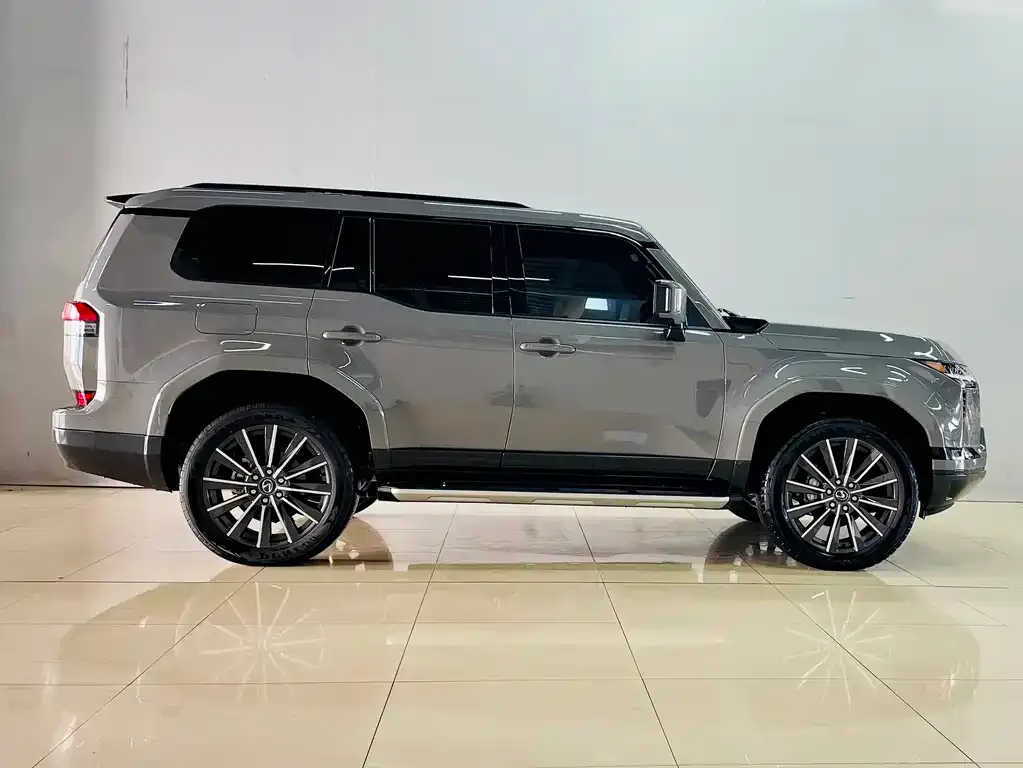 Lexus GX — фото 2