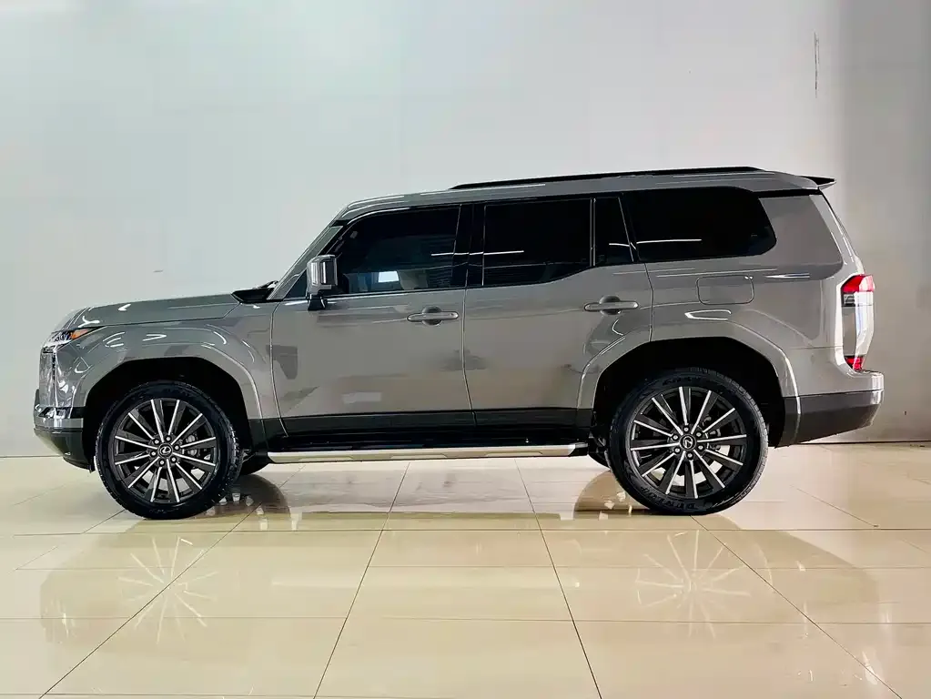 Lexus GX — фото 7