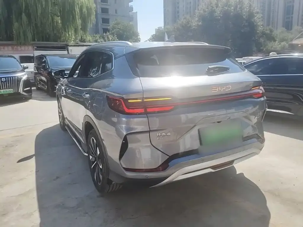 BYD PLUS New Energy — фото 6