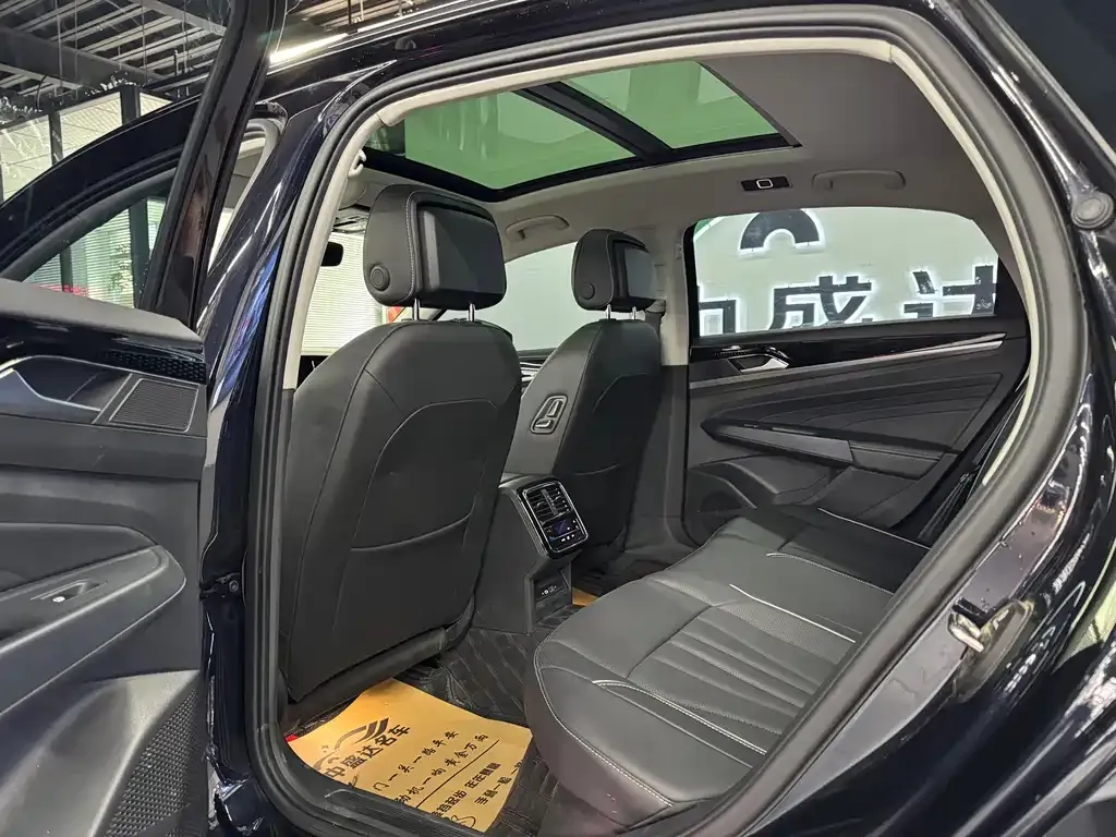 Volkswagen Passat — фото 3