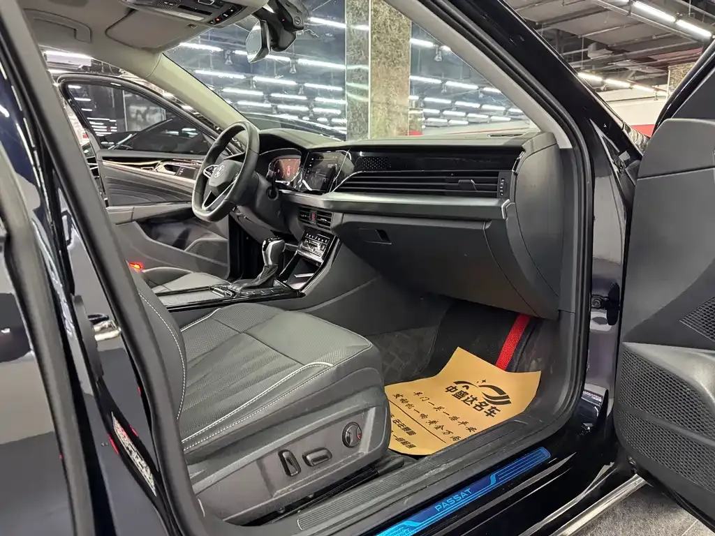 Volkswagen Passat — фото 7