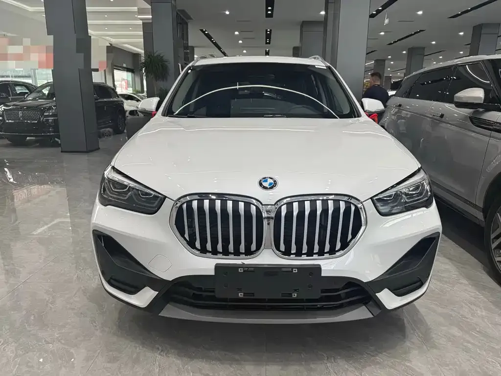 BMW X1 — фото 3