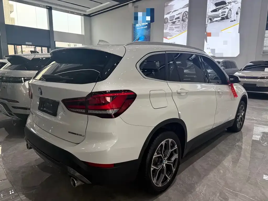 BMW X1 — фото 4