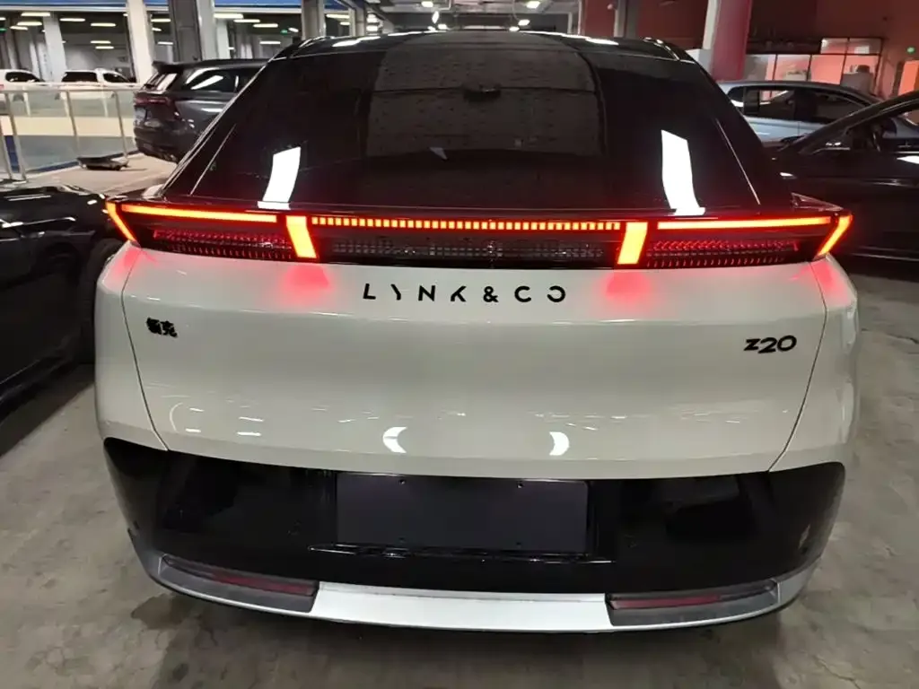Lynk & Co Z20 — фото 9