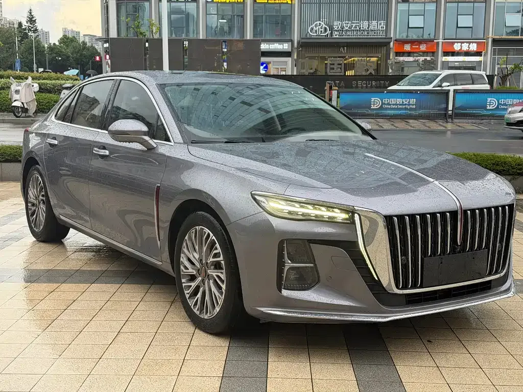 Hongqi H5 — фото 3