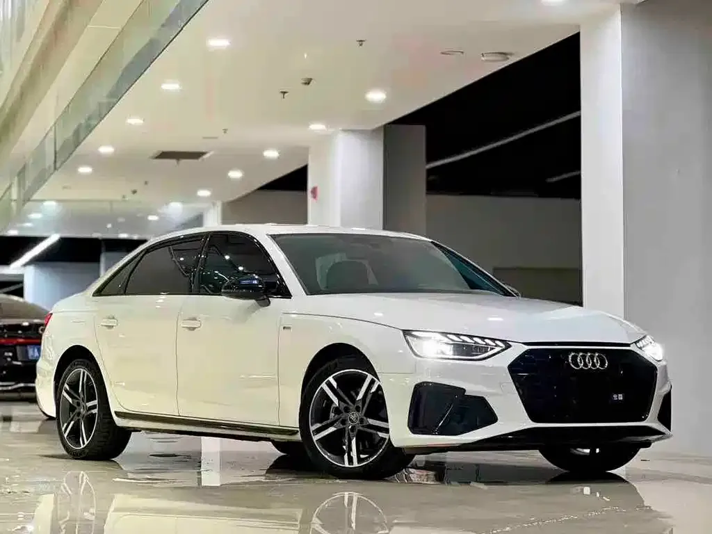 Audi A4L — фото 5