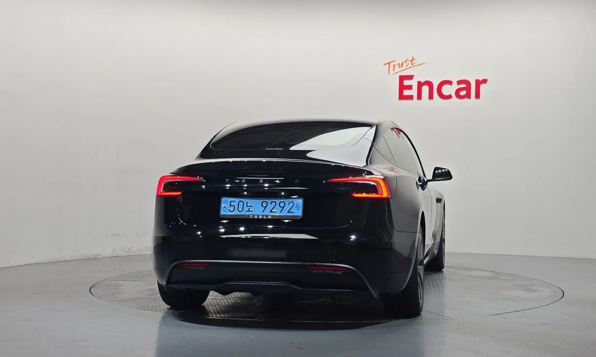 Tesla Model 3 — фото 2