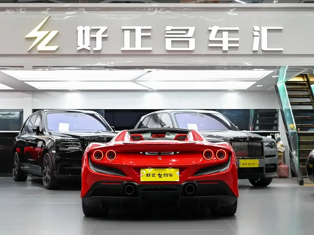 Ferrari F8 — фото 7