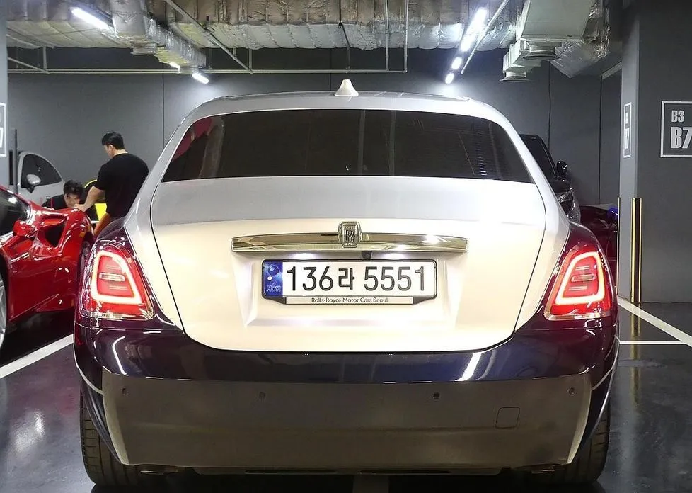 Rolls-Royce Ghost — фото 10