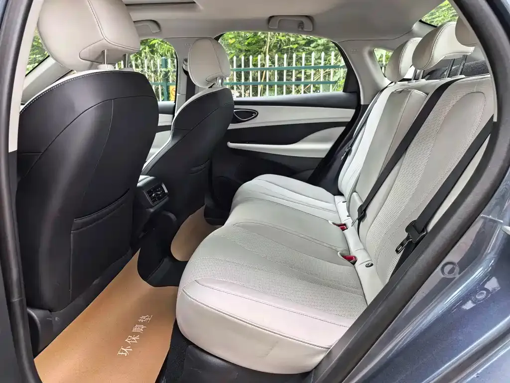 BYD Seal 05 DM-i — фото 2