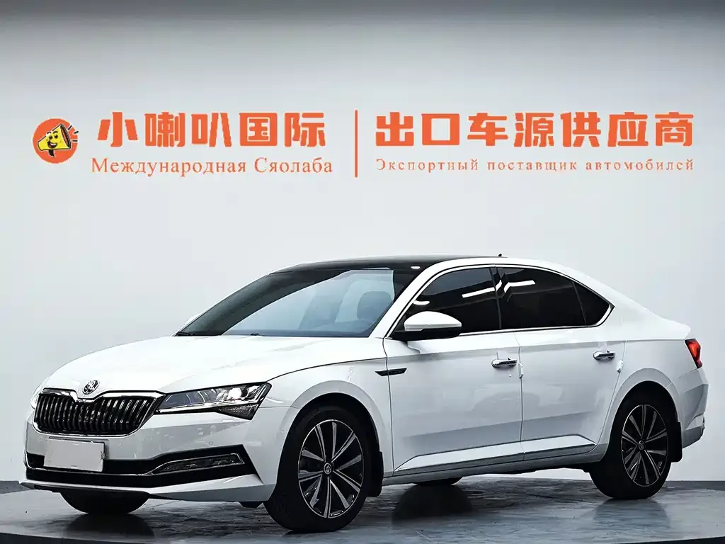 Skoda Superb — фото 1