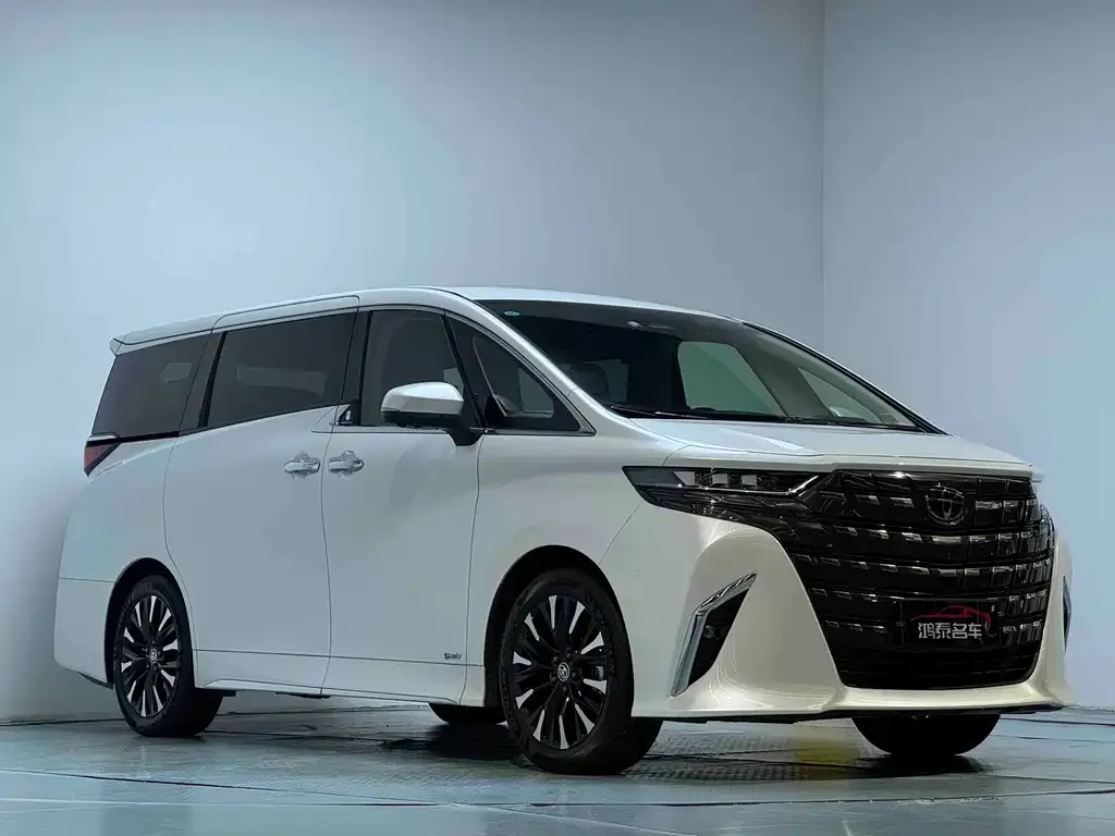 Toyota Alphard — фото 5