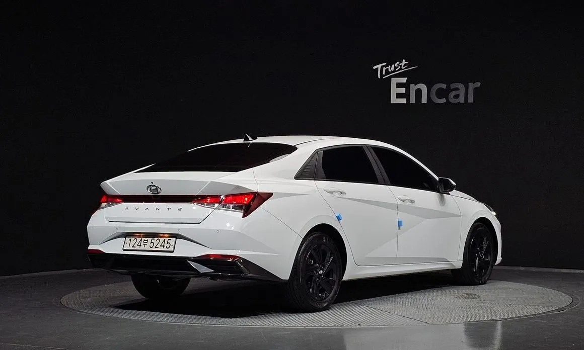 Hyundai AVANTE — фото 5