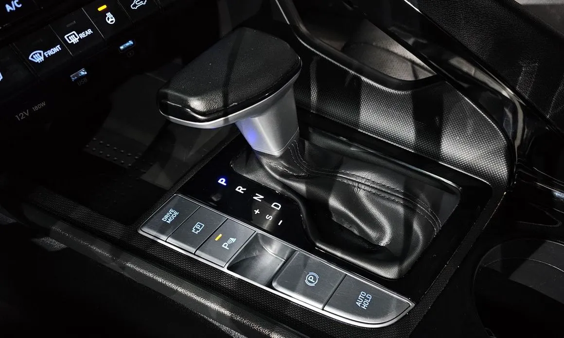 Hyundai AVANTE — фото 7