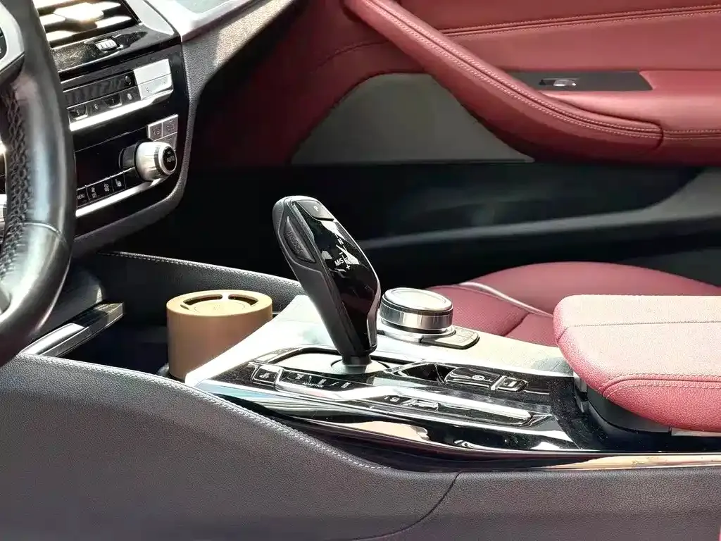 BMW 5 Series New Energy — фото 6